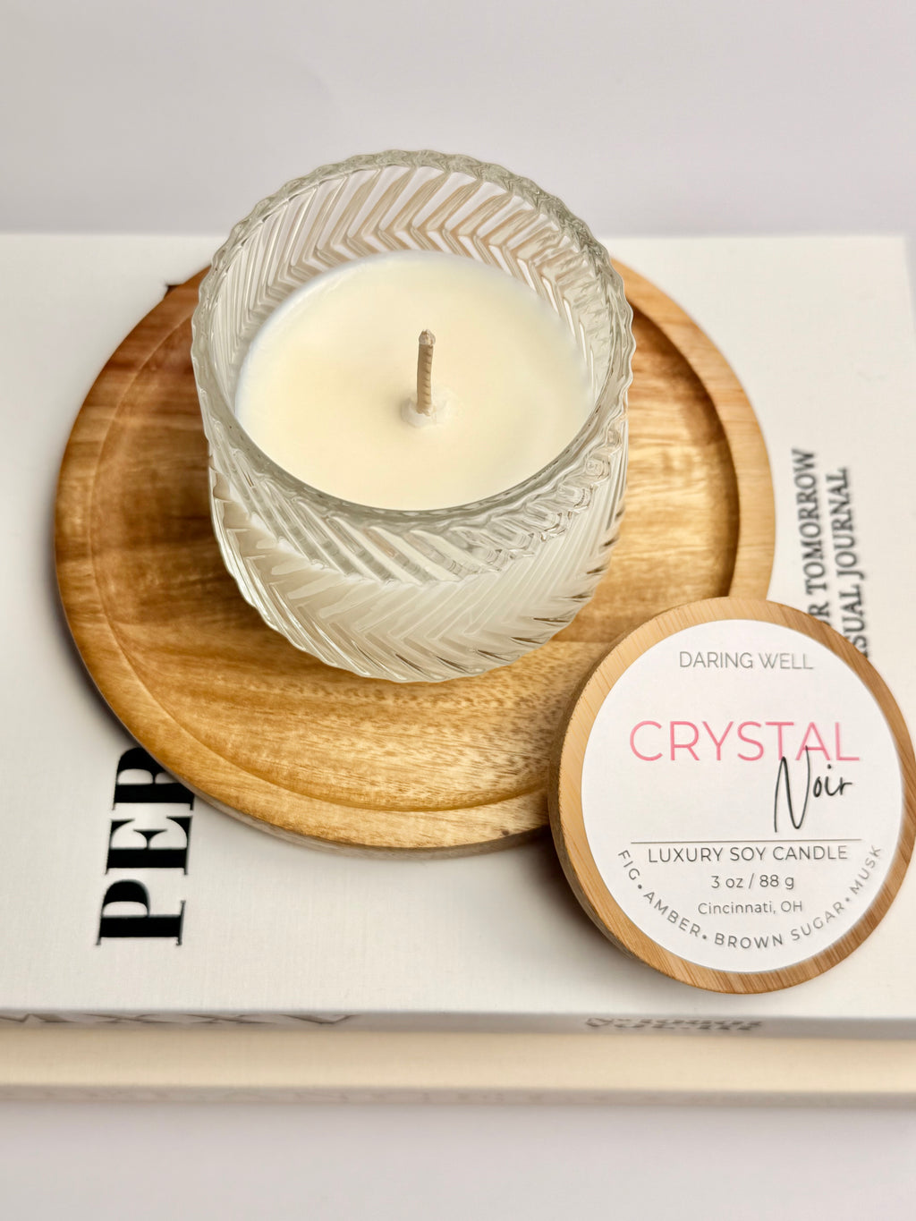 Crystal Noir – 100% Soy Wax Candle with Bamboo Lid (Medium, 122 g)